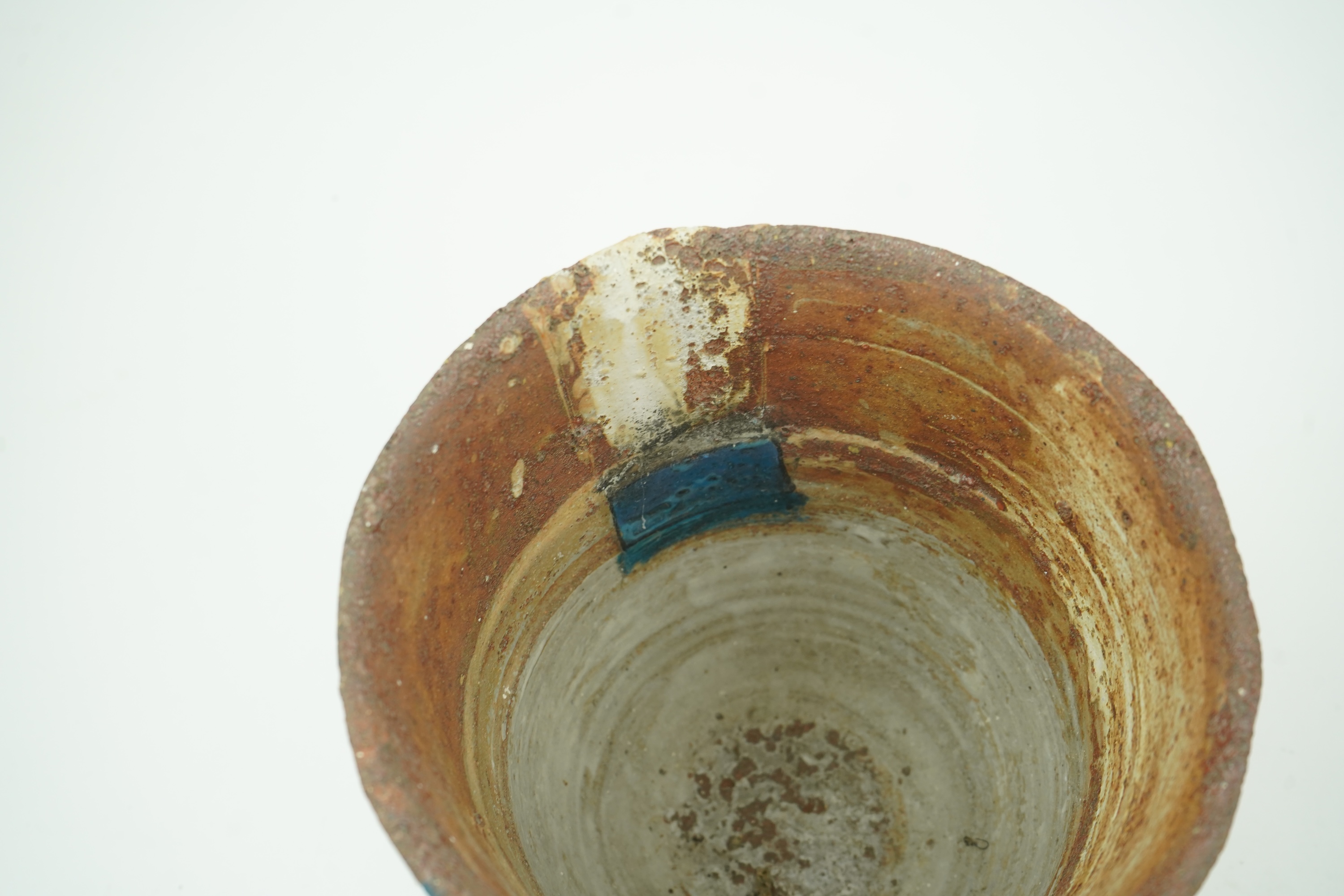 Robin Welch (1936-2019): A footed stoneware vase